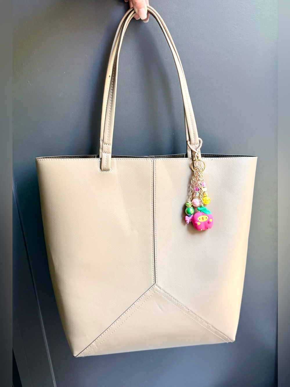 NWT H&M Structured Beige Vegan Leather Geometric Tote Bag + charm